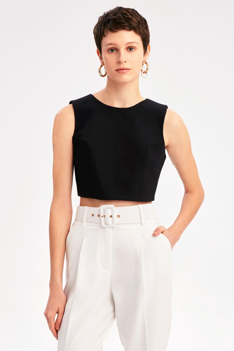 Bayan SİYAH Lorna Slim Fit Bisiklet Yaka Sıfır Kol Siyah Renk Kadın Crop Bluz